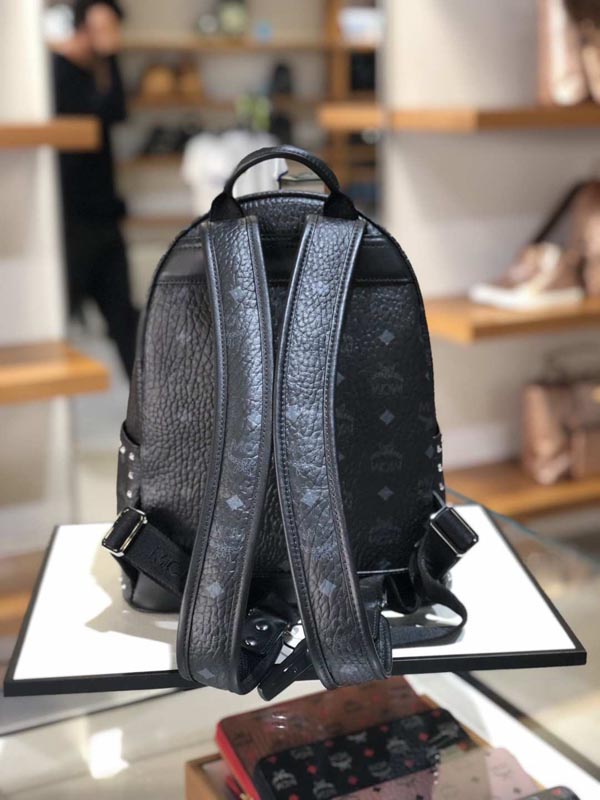 【MCMリュック コピー】エムシー エム Small スタッズ Backpack Black